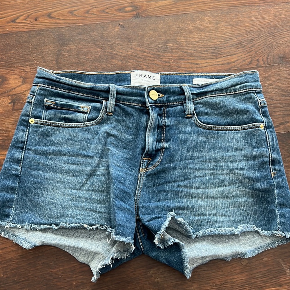 Frame Le cutoff